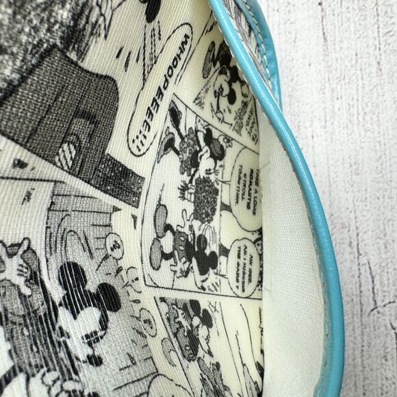 Dooney & Bourke Tokyo Disney Wristlet Comic Strip Book Print Clutch Bag Purse - Picture 10 of 13